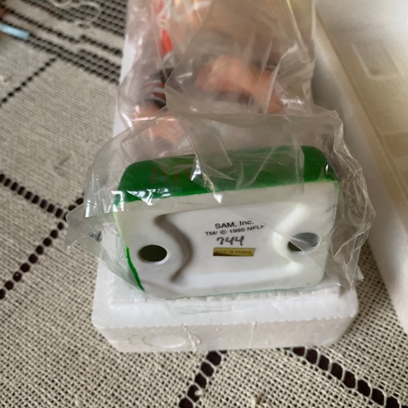 ***SOLD*** CLEVELAND BROWNS 1995 NFL Bobbing Head - Picture 6 of 8